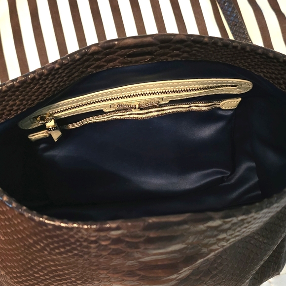 Henri Bendel Snake Leather Crossbody / Clutch - Picture 3 of 8